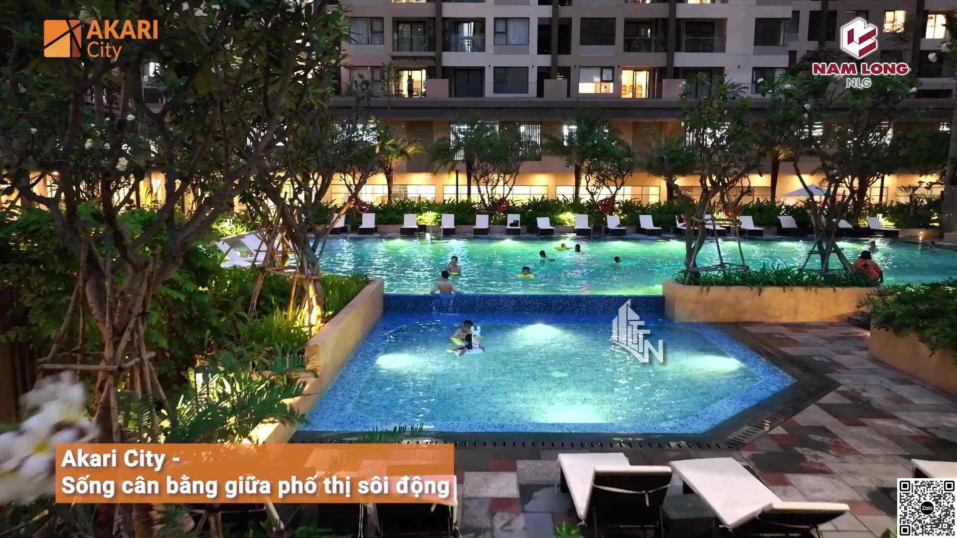 Hồ bơi tại khu căn hộ Akari City Nam Long giai đoạn 2